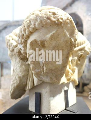 Triple herm, view 1, Rome, Parco archeologico del Colosseo, Julian to ...