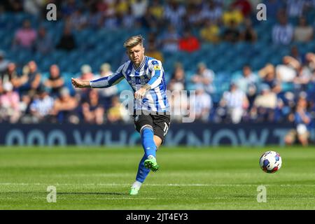 Sheffield, UK. 27th Aug, 2022. Josh Windass #11 of Sheffield Wednesday passes the ball in Sheffield, United Kingdom on 8/27/2022. (Photo by Gareth Evans/News Images/Sipa USA) Credit: Sipa USA/Alamy Live News Stock Photo