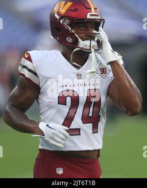 BALTIMORE, MD - AUGUST 27: Baltimore Ravens wide receiver Demarcus Robinson  (10) catches a pass during the NFL preseason football game between the  Washington Commanders and Baltimore Ravens on August 27, 2022