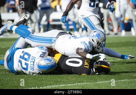 Detroit Lions tight end James Mitchell (82) runs up the sideline during the  second half of an NFL preseason football game against the New York Giants,  Friday, Aug. 11, 2023, in Detroit. (