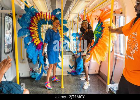 London, UK. 29 August 2022  Notting Hill carnival performerThe Notting Hill carnival celebrates caribbean culture and returns after a 2 hiatus due to the coronavirus and is expected to attract  over 1 million revellers over the August bank holiday weekend.  Credit. amer ghazzal/Alamy Live News Stock Photo