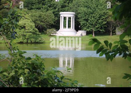 The Mary Baker Eddy Monument in Mount Auburn Cemetery. Cambridge, Massachusetts, USA. Stock Photo