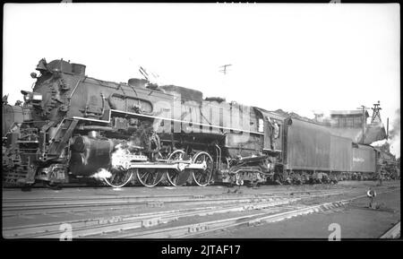 File:New York, Chicago & St. Louis Railroad (Nickel Plate Road) - 757 steam  locomotive (S-2 2-8-4) 4 (27025446942).jpg - Wikimedia Commons