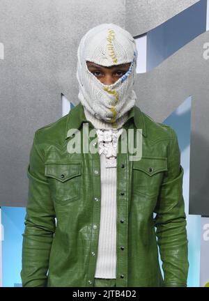 Newark, USA. 28th Aug, 2022. Toosii attends the 2022 MTV VMAs at Prudential Center on August 28, 2022 in Newark, New Jersey. Photo: Jeremy Smith/imageSPACE/Sipa USA Credit: Sipa USA/Alamy Live News Stock Photo