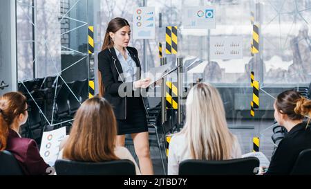 sale analysis business meeting room speaker report Stock Photo