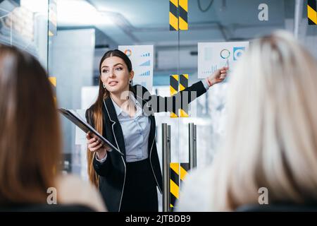 sale analysis business meeting room speaker report Stock Photo
