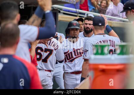 Luis Arraez 8x10 Fielding Minnesota Twins