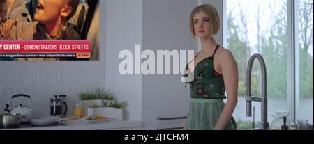 WIFELIKE, Elena Kampouris, 2022. © Paramount Pictures /Courtesy Everett