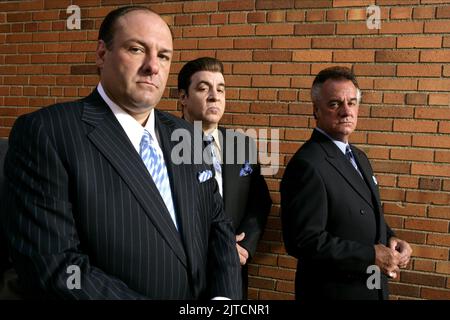 JAMES GANDOLFINI, STEVE VAN ZANDT, TONY SIRICO, THE SOPRANOS : SEASON 6, 2007 Stock Photo
