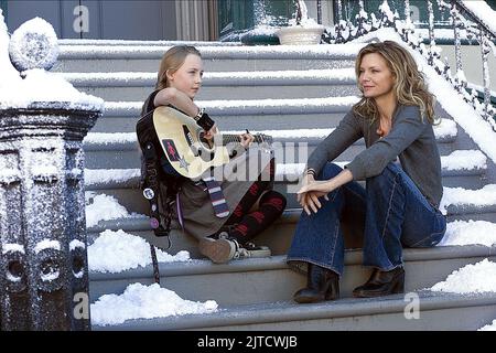 SAOIRSE RONAN, MICHELLE PFEIFFER, I COULD NEVER BE YOUR WOMAN, 2007 Stock Photo