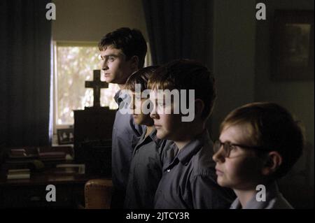 DANIEL RADCLIFFE, CHRISTIAN BYERS, JAMES FRASER, LEE CORMIE, DECEMBER BOYS, 2007 Stock Photo