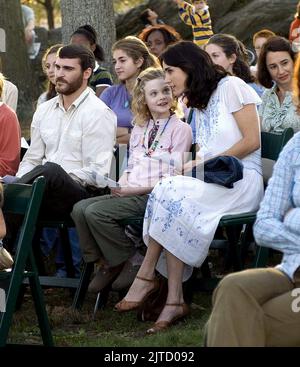 JOAQUIN PHOENIX, ELLE FANNING, JENNIFER CONNELLY, RESERVATION ROAD, 2007 Stock Photo