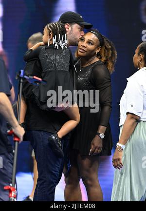 Flushing NY, USA. 29th Aug, 2022. **NO NY NEWSPAPERS** Serena Williams, Alexis Ohanian, Olympia Williams, Isha Price, Billie Jean King Gail King and Oracene Price are seen after the match as Serena Williams Vs Danka Kovinic during the 2022 US Open Tennis at the USTA Billie Jean King National Tennis Center on August 29, 2022 in Flushing Queens. Credit: Mpi04/Media Punch/Alamy Live News Stock Photo