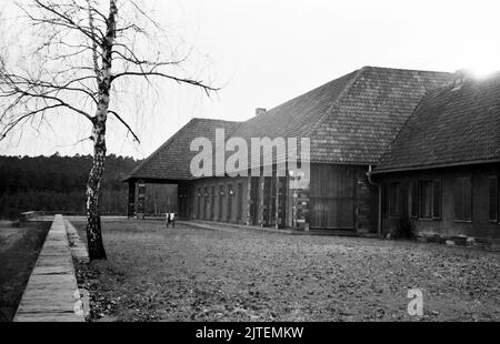 Der Landsitz und die Villa vom früheren Propagandaminister Joseph Goebbels, das Gelände Bogensee bei Wandlitz, wird nun als Hochschule der FDJ genutzt, Nähe Berlin, Deutschland 1947. Stock Photo