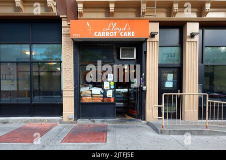 Lloyd's Carrot Cake, 1553 Lexington Ave, New York, NYC storefront photo of a cake shop in the Harlem neighborhood in Manhattan. Stock Photo