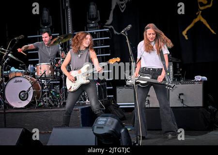 Larkin Poe, Edmonton Folk Music Festival, Edmonton Alberta, Canada Stock Photo