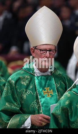 St. Peter’s Basilica, Vatican, August 30, 2022. German cardinal Rainer Maria Woelki attends the mass presided over by Pope Francis with the new Cardinals and College of Cardinals in St. Peter’s Basilica, Vatican on August 30, 2022. The celebration followed Saturday's Consistory for the creation of new Cardinals and two days of meetings of all the Cardinals to discuss Praedicate Evangelium, the new Apostolic Constitution of the Roman Curia. Photo by Eric Vandeville/ABACAPRESS.COM Stock Photo