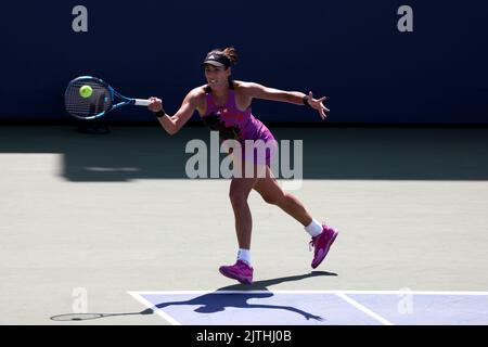 Flushing Meadows, New York, USA. 30th Aug, 2022. Garbine Muguruza of Spain during her first round victory over Clara Tauson of Denmark at the US Open yesterday. Credit: Adam Stoltman/Alamy Live News Stock Photo