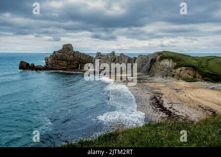 Cove in the cantabrian coast, Playa de Portio, Liencres, Costa Quebrada, Pielagos, Cantabria, Spain Stock Photo