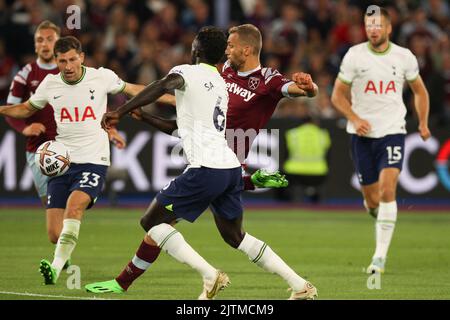 London, UK. 31st Aug, 2022. Tomáš Souček of West Ham United scores the equalising goal to make it 1-1 during the Premier League match between West Ham United and Tottenham Hotspur at the London Stadium, Queen Elizabeth Olympic Park, London, England on 31 August 2022. Photo by Ken Sparks. Editorial use only, license required for commercial use. No use in betting, games or a single club/league/player publications. Credit: UK Sports Pics Ltd/Alamy Live News Stock Photo