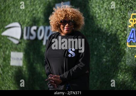 New York, USA. 31st Aug, 2022. Oracene Price seen arriving at the US Open at the USTA Billie Jean King National Tennis Center in Flushing Meadow Corona Park in the Queens borough of New York City, August 31, 2022. Serena Williams is set to compete in her second round match-up against Anett Kontaveit. (Photo by Anthony Behar/Sipa USA) Credit: Sipa USA/Alamy Live News Stock Photo