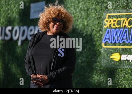 New York, USA. 31st Aug, 2022. Oracene Price seen arriving at the US Open at the USTA Billie Jean King National Tennis Center in Flushing Meadow Corona Park in the Queens borough of New York City, August 31, 2022. Serena Williams is set to compete in her second round match-up against Anett Kontaveit. (Photo by Anthony Behar/Sipa USA) Credit: Sipa USA/Alamy Live News Stock Photo