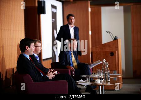 Andy Burnham, Richard Vize, Dan Wellings and Chris Ham speaking at The King's Fund Breakfast Debates 17/04/10 Stock Photo