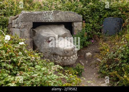 Sculpture of The Roy Dog by artist Damien Briggs at Tout Quarry Sculpture Park on the Isle of Portland, Dorset Stock Photo