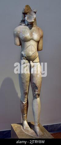 Statue of a Kouros, Naxian Marble 580BC, Found in Athens, Kerameikos, National Archaeological Museum in Athens. Originally stood atop a grave about 580 BC, Stock Photo