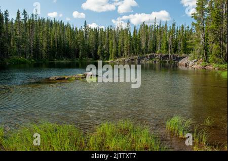 Kershaw Lake on the Many Lakes Trail in Oregon's Three Sisters Wilderness Stock Photo