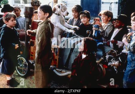 The Little Rascals  Year : 1994 USA Director : Penelope Spheeris Travis Tedford, Bug Hall, Courtland Mead, Ross Bagley, Jordan Warkol Stock Photo