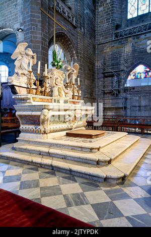 Vannes Brittany France. Saint Pierre Cathedral in Henry IV square Stock Photo