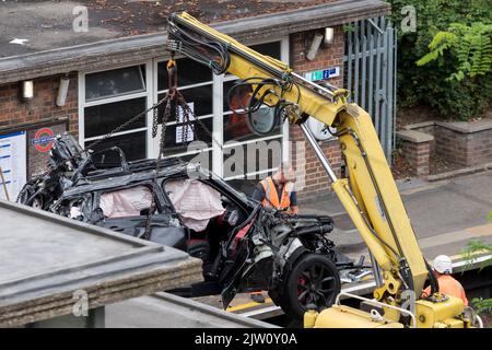 A range rover crashed into a tesla in a tesla test centre near Park ...