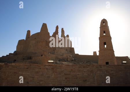 The Mosque of Omar Ibn al-Khattab is a historic mosque in Dumat al Jandal in northern Saudi Arabia under blue sky Stock Photo