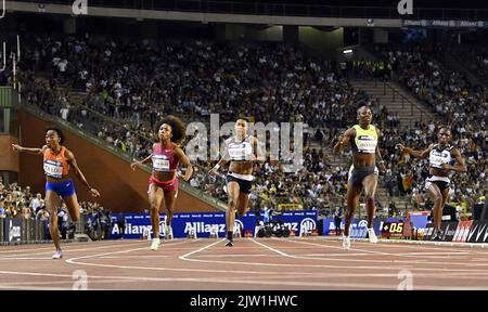 Brussels, Belgium. 02nd Sep, 2022. Jamaican Shelly-Ann Fraser-Pryce, US Aleia Hobbs, Jamaican Shericka Jackson, US Tamara Clark and Nigerian Aminatou Seyni pictured in action during the women's 100m, at the 2022 edition of the Memorial Van Damme Diamond League meeting athletics event, in Brussel, Friday 02 September 2022. BELGA PHOTO ERIC LALMAND Credit: Belga News Agency/Alamy Live News Stock Photo