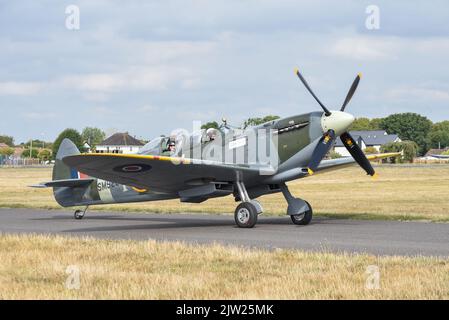 SM250 twin seat Spitfire taxiing on the runway of Solent airport. Taking another passenger on a pleasure flight around the south coast of England. Stock Photo