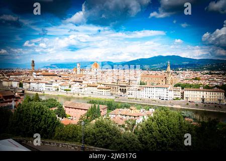 Florencia Italia 01/09/2022 / Reportaje de Florencia sus puentes catedrales panorámicas de la ciudad Stock Photo