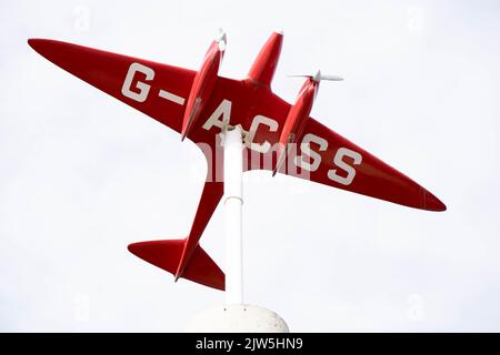 model red airplane G-ACSS, De Havilland DH-88 Comet , seen at Hatfield , England UK Stock Photo