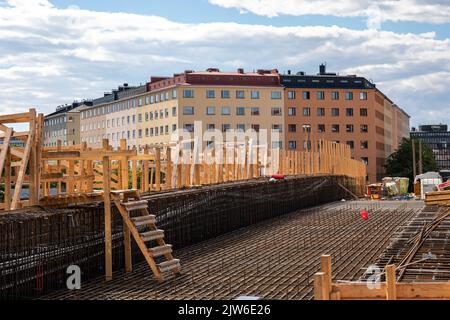 Uusi Näkinsilta footbridge from Merihaka to Hakaniemi district under construction in Helsinki, Finland Stock Photo