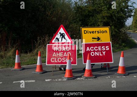 Diversion and Road Closed Traffic Warning Signs Stock Photo