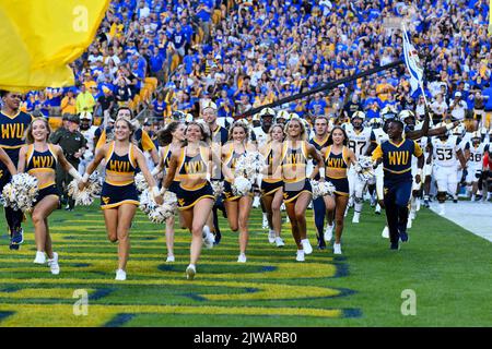 Pittsburgh, Pennsylvania, USA. 1st Sep, 2022. September 1st, 2022 Pittsburgh Panthers vs West Virginia Mountaineers in Pittsburgh, PA at Acrisure Stadium. Jake Mysliwczyk/BMR (Credit Image: © Jake Mysliwczyk/BMR via ZUMA Press Wire) Stock Photo