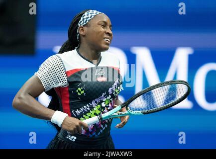 Flushing Meadows, New York, USA. Sept. 4, 2022; New York, NY, USA; Coco Gauff (USA) in her match against Shuai Zhang (CHN) on day seven of the 2022 US Open. Photo by Susan Mullane/Alamy News Live