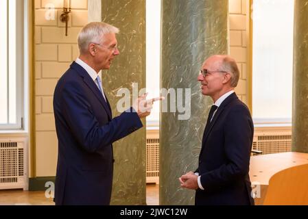 RIGA, LATVIA. 5th September 2022. Krisjanis Karins (L), Latvian PM meets with Luc Frieden (R), President of Eurochambres in Riga, Latvia. Credit: Gints Ivuskans/Alamy Live News Stock Photo