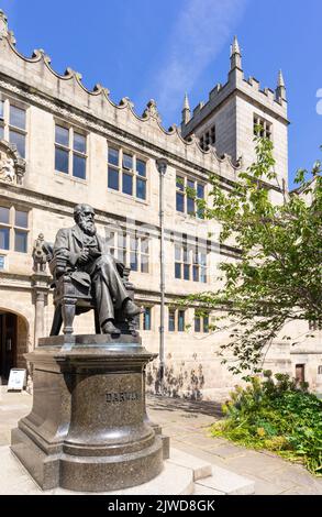 Statue of Charles Darwin Statue outside Shrewsbury Library Shrewsbury Shropshire England UK GB Europe Stock Photo