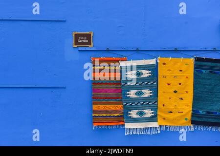 Handicrafts shop, Calle de Gurrion, Oaxaca city, Mexico Stock Photo
