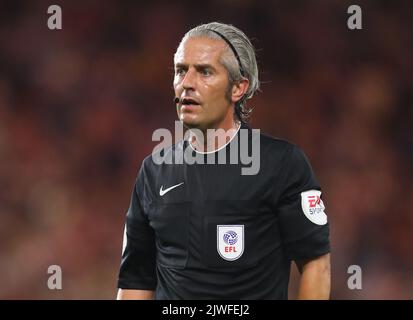 Middlesbrough, UK. 5th Sep, 2022. Referee Darren Bond with a hairband during the Sky Bet Championship match at the Riverside Stadium, Middlesbrough. Picture credit should read: Lexy Ilsley/Sportimage Credit: Sportimage/Alamy Live News Stock Photo