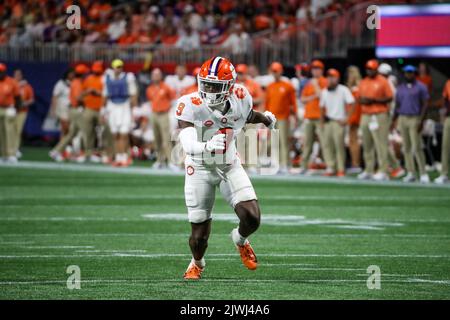 Atlanta, GA - SEPTEMBER 05: Clemson Tigers safety R.J. Mickens (9) during the Chick-Fil-A Kickoff Game between Clemson vs Georgia Tech game on Monday September 5, 2022 in Atlanta, GA. (Jevone Moore/Image of Sport) Stock Photo