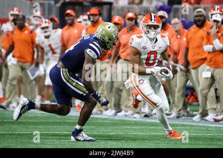 Atlanta, GA - SEPTEMBER 05: Clemson Tigers wide receiver Antonio Williams (0) during the Chick-Fil-A Kickoff Game between Clemson vs Georgia Tech game on Monday September 5, 2022 in Atlanta, GA. (Jevone Moore/Image of Sport) Stock Photo