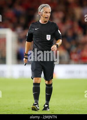 Middlesbrough, UK. 5th Sep, 2022. Referee Darren Bond during the Sky Bet Championship match at the Riverside Stadium, Middlesbrough. Picture credit should read: Lexy Ilsley/Sportimage Credit: Sportimage/Alamy Live News Stock Photo