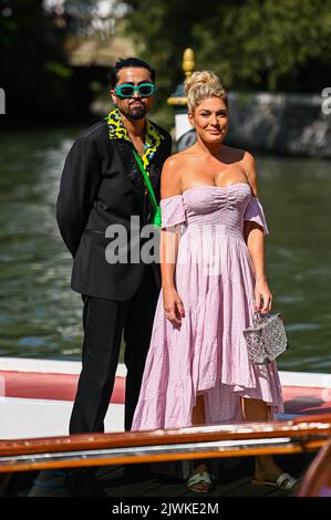 Venezia, Italy. 04th Sep, 2022. Sam Sohebi and Hofit Golan arrive at the Hotel Excelsior during the 79th Venice International Film Festival on September 04, 2022 in Venice, Italy. Credit: Independent Photo Agency/Alamy Live News Stock Photo